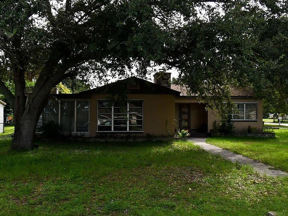 1st image of 2716 Oleander Blvd