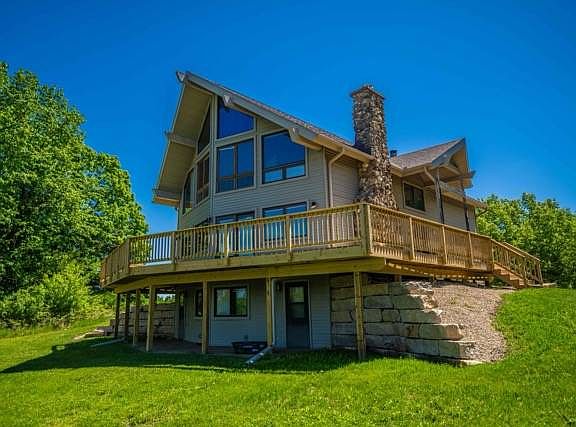 3rd image of 22727 Bell Hollow Ln