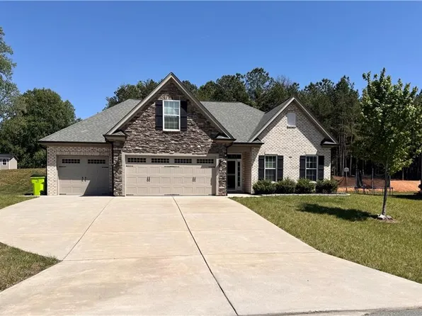 204 Shadow Trl, Clemmons, NC 27012