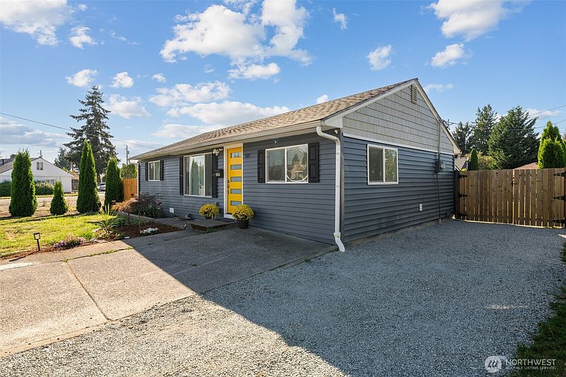 4th image of 505 B Street NE