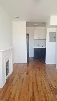 Rented by Bohemia Realty Group | media 38