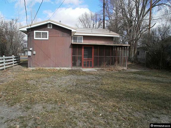 3rd image of 209 1st Ave S