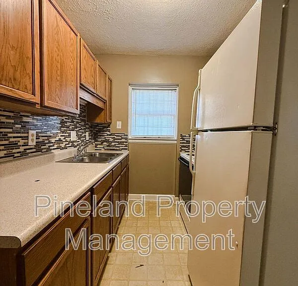 307 Bradford Ave #2 — Photo 5