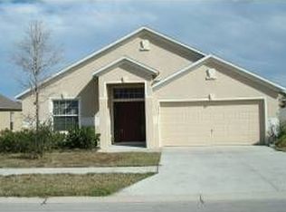 4079 Waltham Forest Dr, Tavares, FL 32778