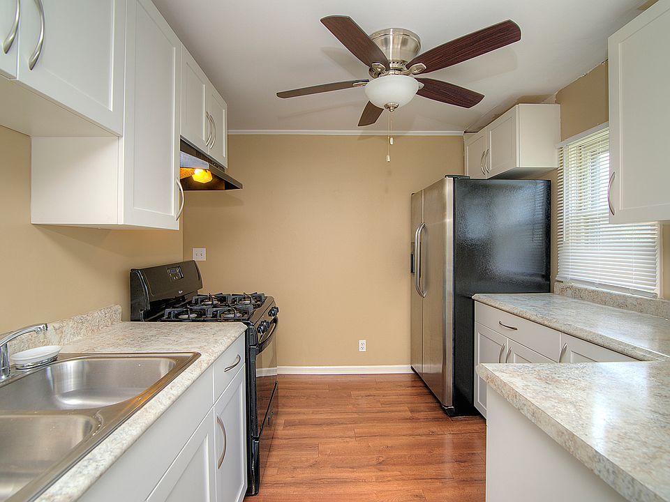 5119 Wonder Woods Dr, Wonder Lake, IL 60097 Zillow