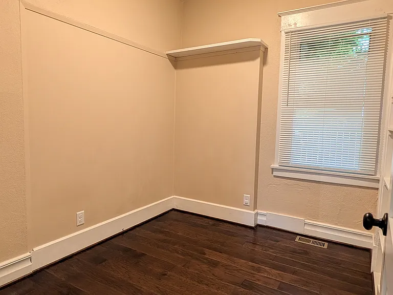 4117 S Grand Blvd — Photo 20