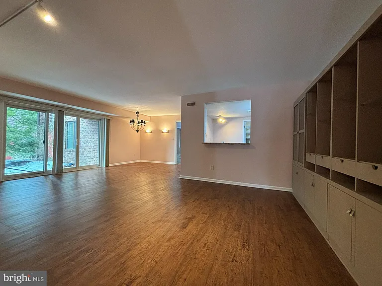 303 Mountainview Dr #303 — Photo 10