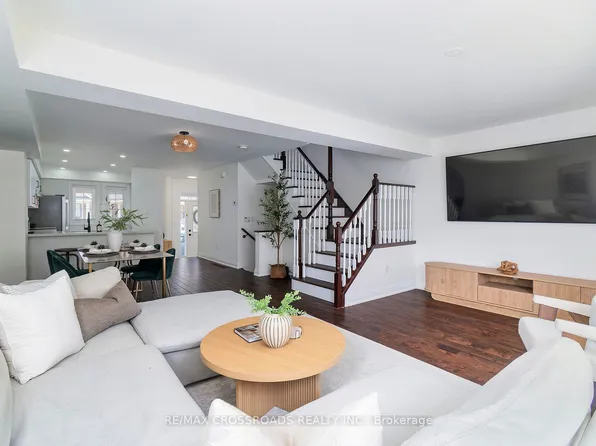 35 Torr Ln, Ajax, ON L1S 7N1