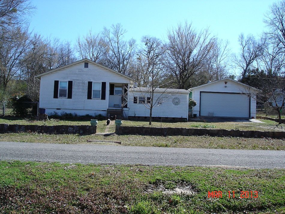 1st image of 102 E Birch Ave