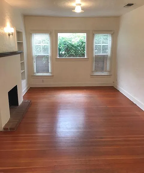 2351 Ocean Ave — Photo 3