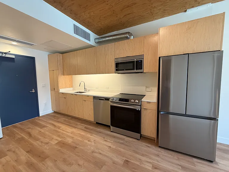 12th Street Apartments — Photo 3