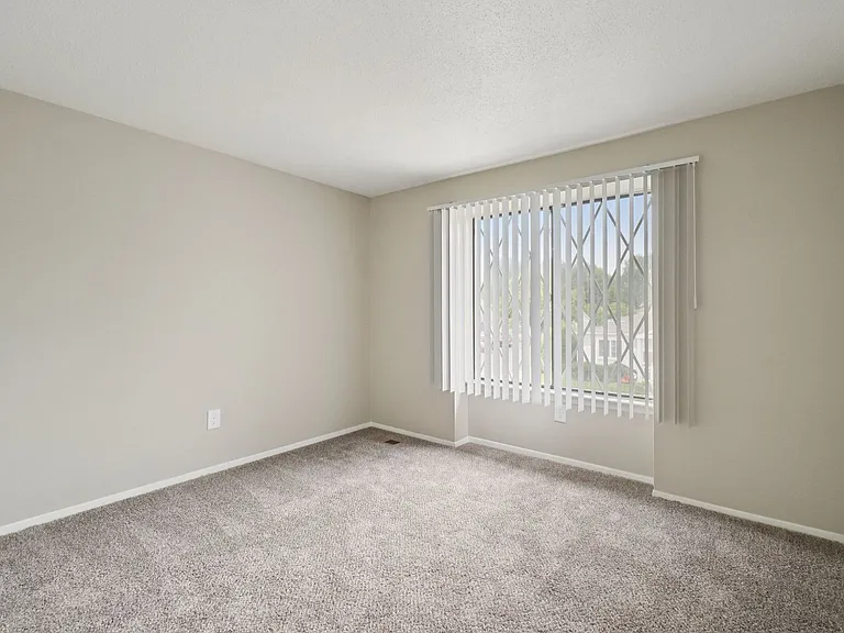 Beachwood Townhomes of Harrison Township — Photo 63