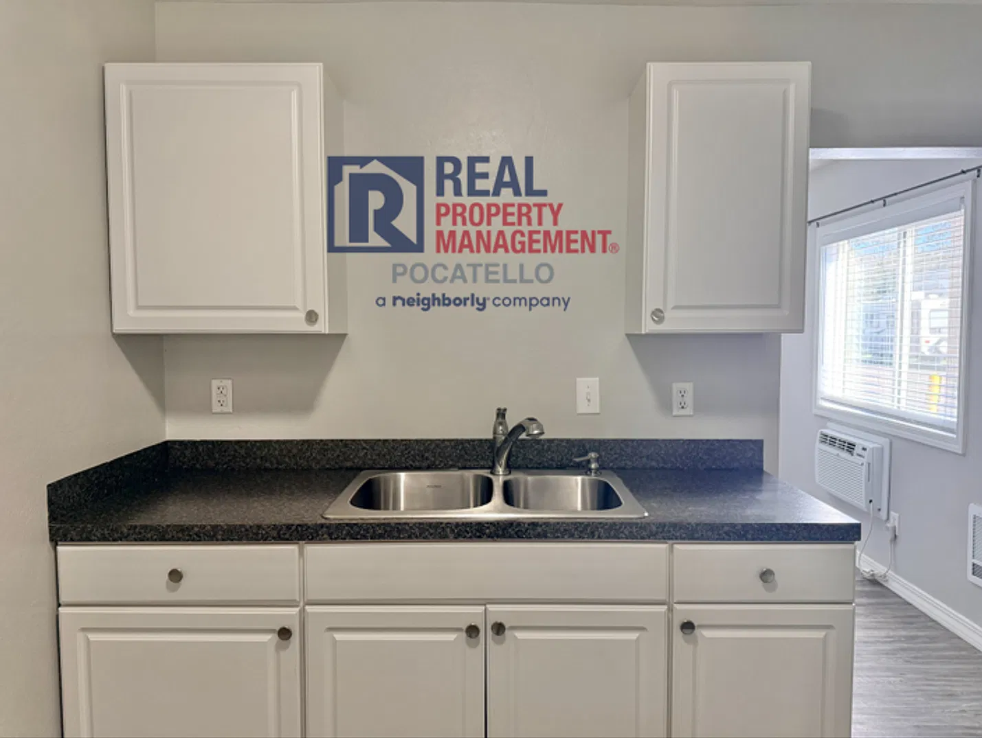 $500 Visa gift card at move-in Single family home - small dog negotiable - 1 bed 1 bath — Photo 3