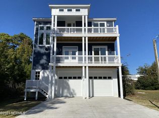 612 Birmingham Ave, Carolina Beach, NC 28428