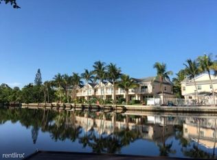 2008 Riverside Pl APT 4, Wilton Manors, FL 33305