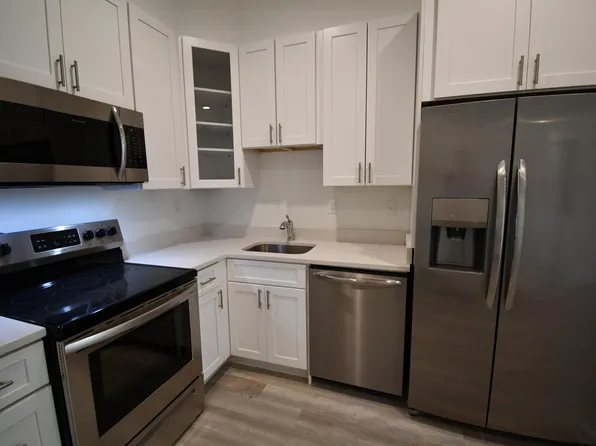 4700 Wisconsin Ave NW #201, Washington, DC 20016