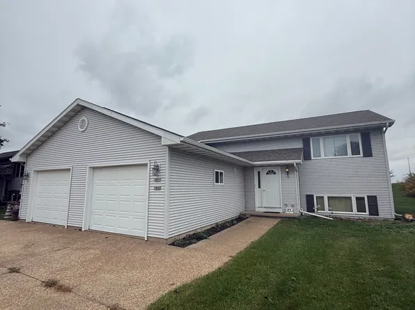 3801 Western Dr #3801, Oshkosh, WI 54901