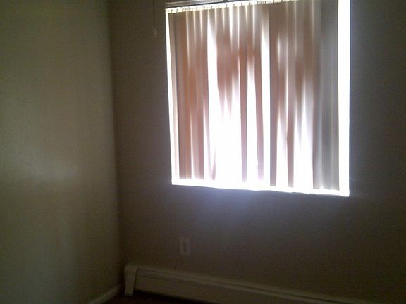 4th image of 1138 N Corona St APT 206
