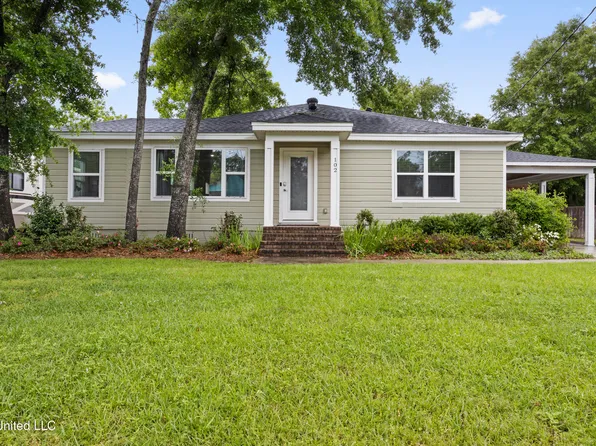 102 S Island View Ave, Long Beach, MS 39560