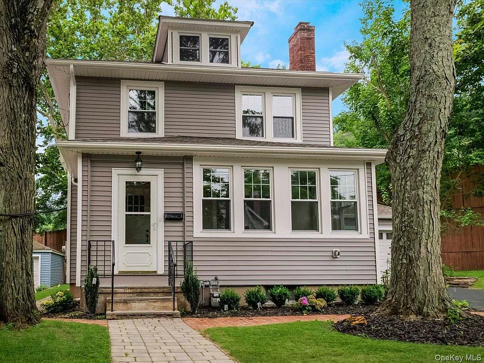 121 Clinton Ave
