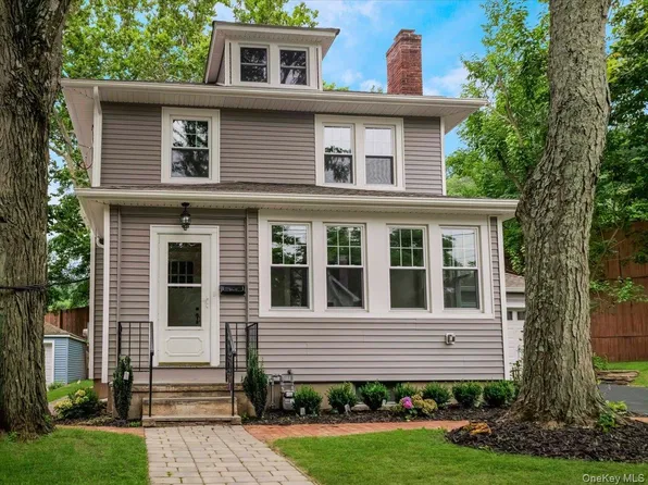 121 Clinton Ave, Nyack, NY 10960