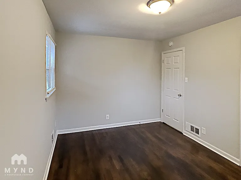 2715 Carriage Ln — Photo 10