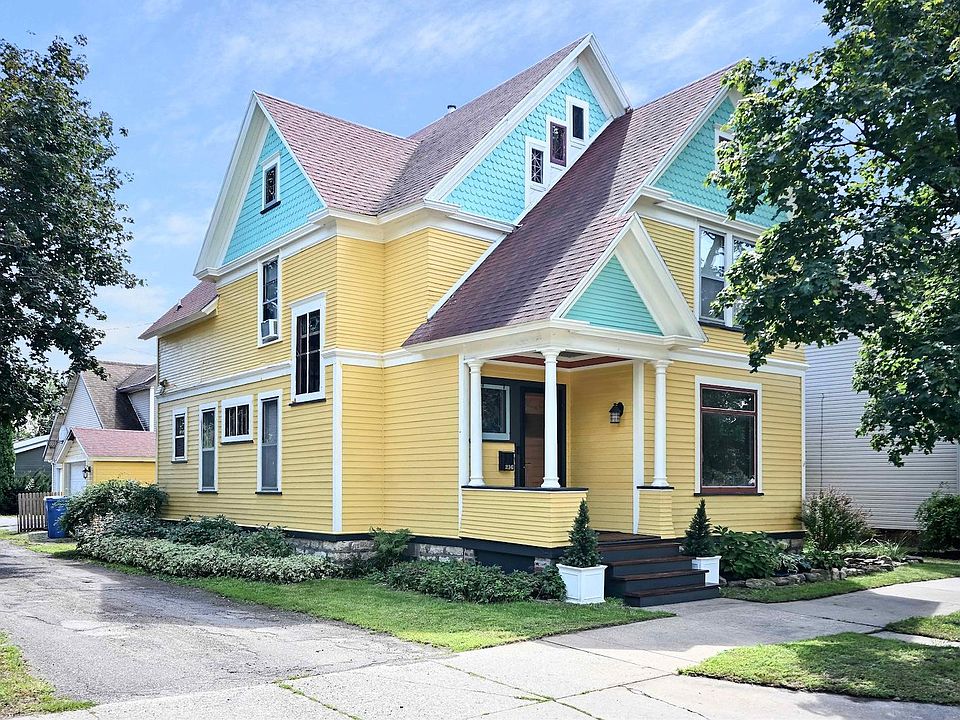 1st image of 216 Kansas St
