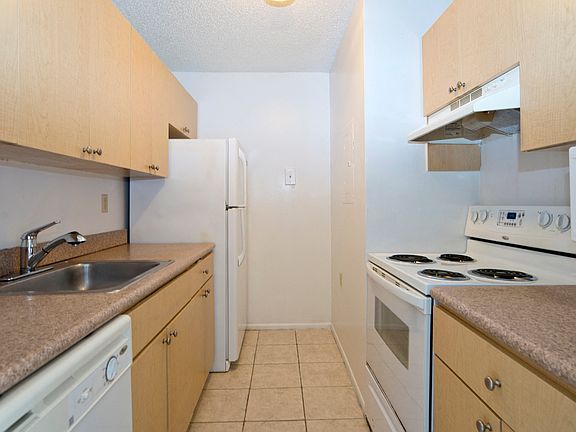 4th image of 1081 N Benoist Farms Rd #1127-H