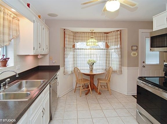 5th image of 1128 Kemman Ave