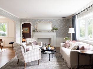 154 Bellingham Rd, Brookline, MA 02467
