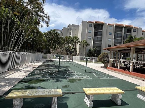 5th image of 3910 Inverrary Blvd APT 603B