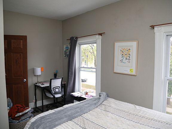 2nd image of 411 W Ave S #0