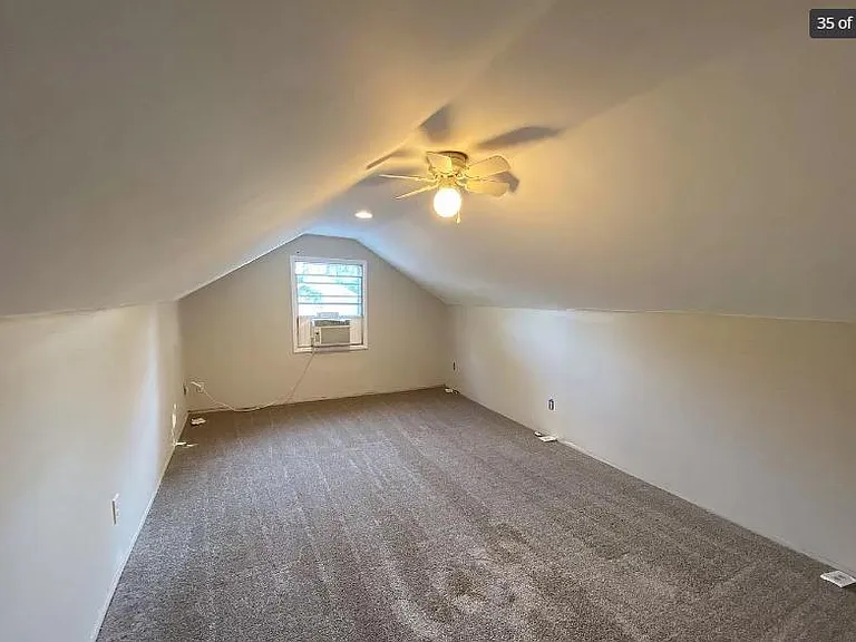 2419 S Greenwood Ave — Photo 10