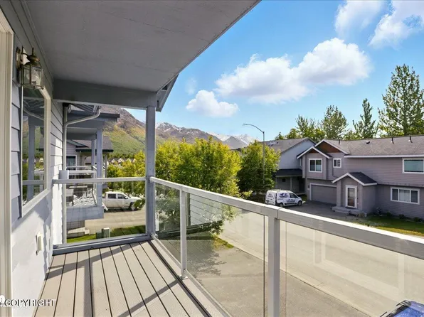 20367 Icefall Dr, Eagle River, AK 99577