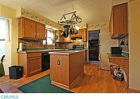 4th image of 7648 Creekbend Dr