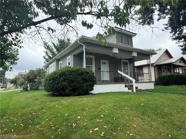 830 Larzelere Ave, Zanesville, OH 43701