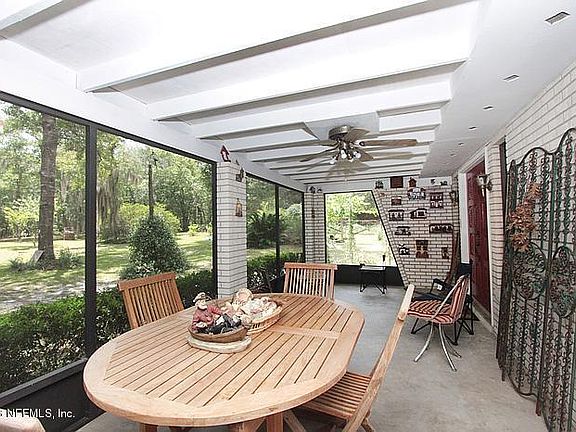 2nd image of 128 Sleepy Hollow Dr
