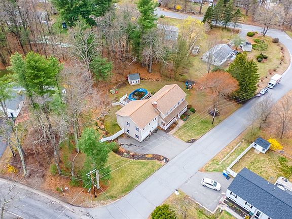 3rd image of 12 Cole Farm Rd