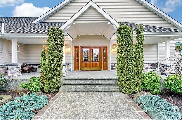1st image of 4514 67th Ave NE