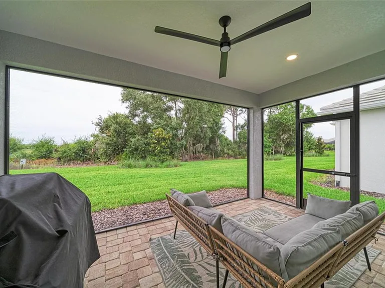 1079 Waterline Ct — Photo 38