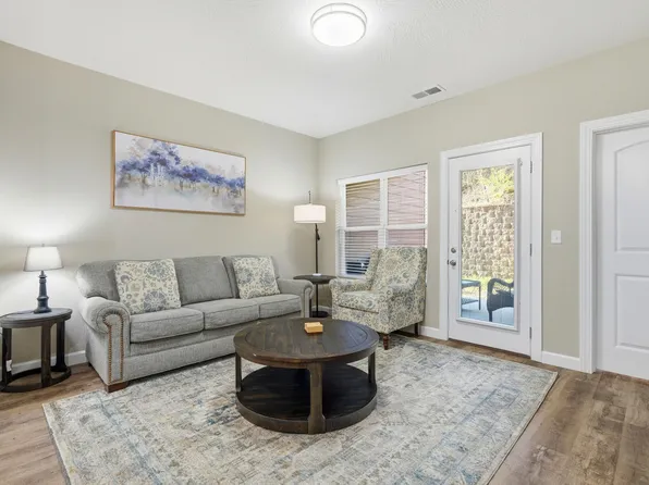 3003 North Vineyards Terrace #2 BLDG 49, Branson, MO 65616