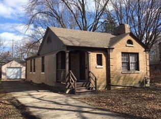 1343 Chestnut St, Waukegan, IL 60085