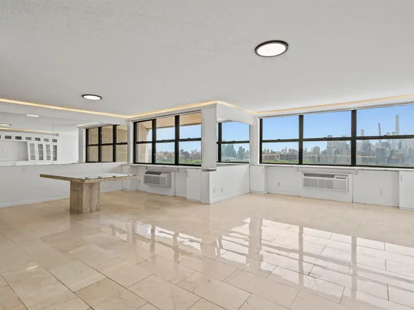 7004 Blvd East image 1 of 42