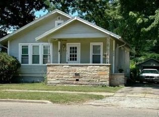 810 N 13th St, Niles, MI 49120