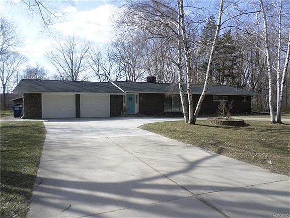3rd image of 6151 Huff St