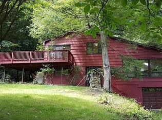 30 Quaker Bridge Rd, Croton On Hudson, NY 10520