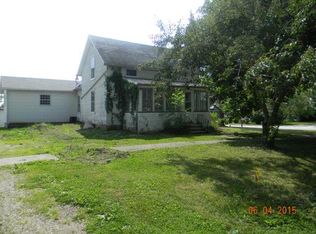23 Maple St, Saunemin, IL 61769