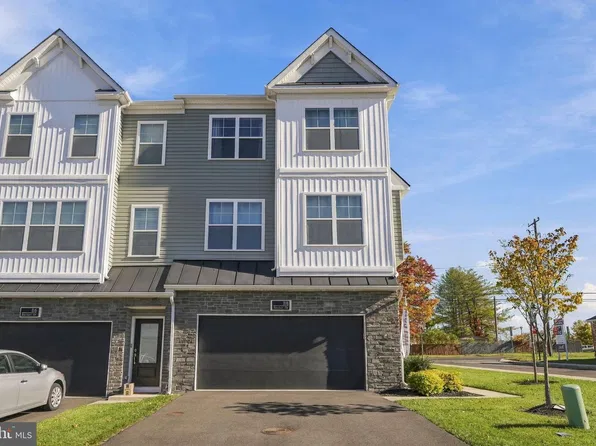 88 Becker Dr, Chalfont, PA 18914