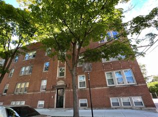 2945 W Rosemont Ave #3, Chicago, IL 60659
