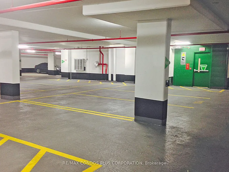 1030 King St W #1205 — Photo 15